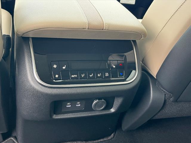 2025 Nissan Armada Platinum