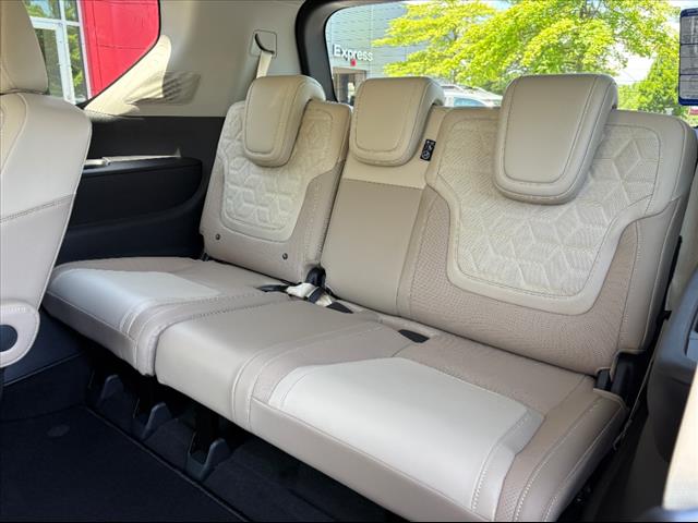 2025 Nissan Armada Platinum