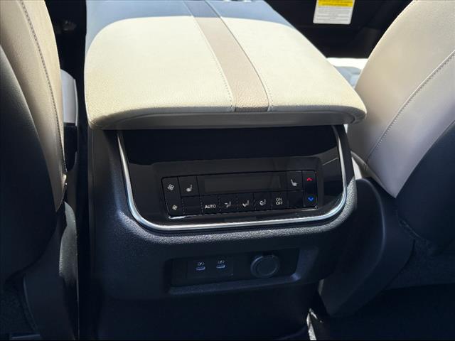 2025 Nissan Armada Platinum