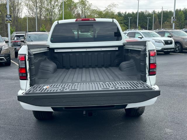 2025 Nissan Frontier SL