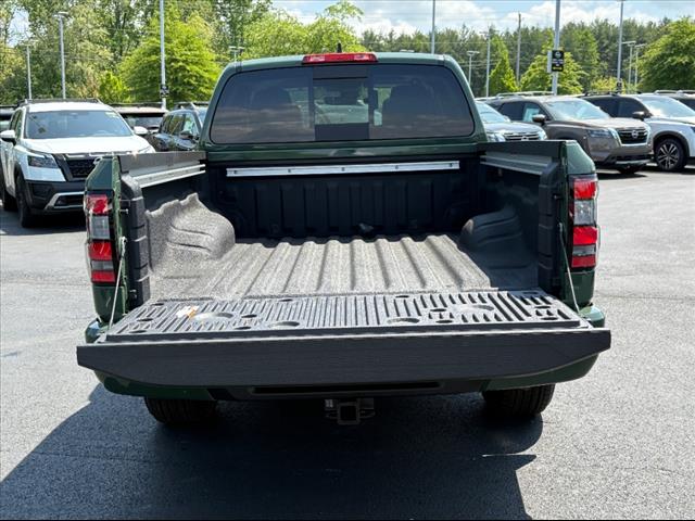 2025 Nissan Frontier SL