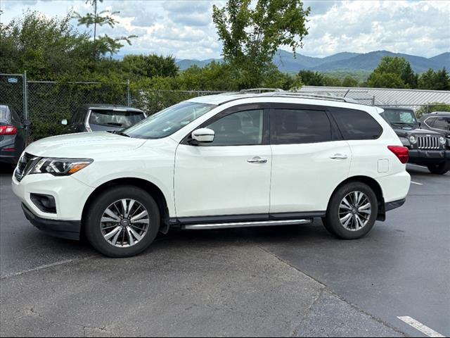 2018 Nissan Pathfinder SV