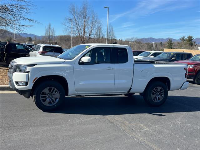 2025 Nissan Frontier SV