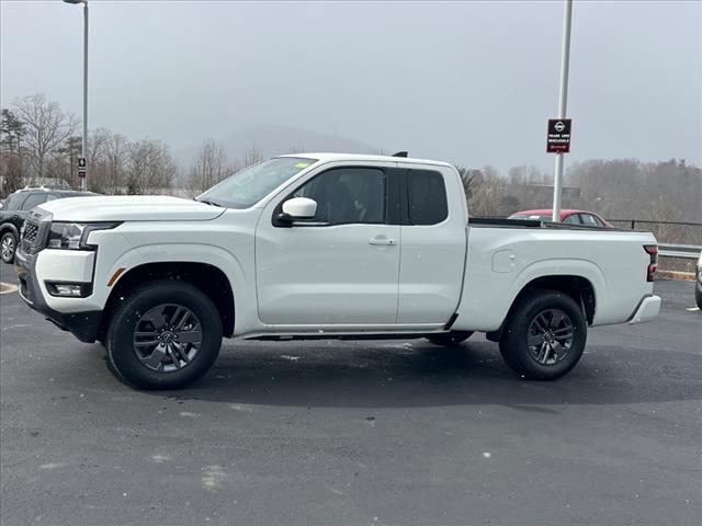 2025 Nissan Frontier SV