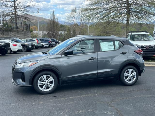 2025 Nissan Kicks S