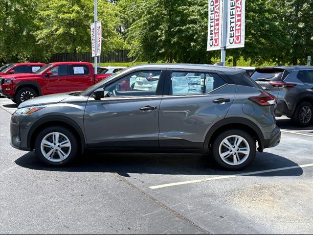 2025 Nissan Kicks Play S