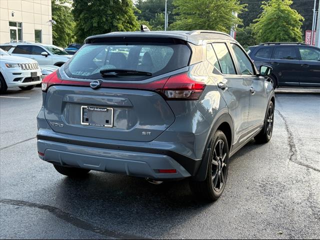 2023 Nissan Kicks SR