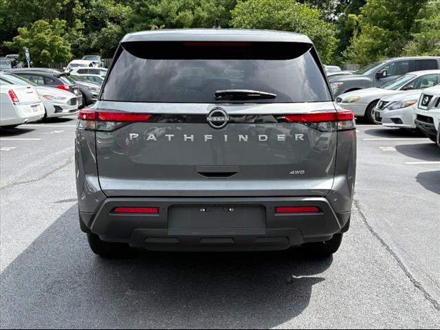 2025 Nissan Pathfinder S
