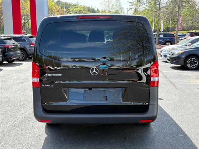 2023 Mercedes-Benz Metris Passenger