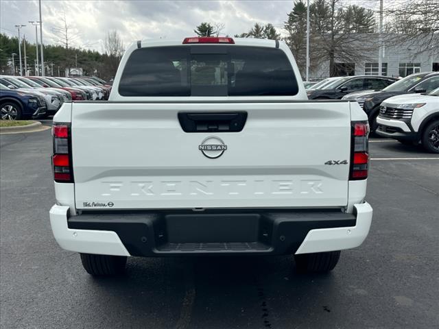 2025 Nissan Frontier SV