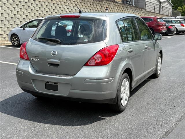 2011 Nissan Versa 1.8 S