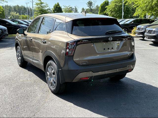 2025 Nissan Kicks S