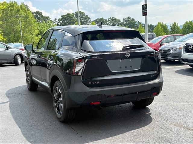 2025 Nissan Kicks SV