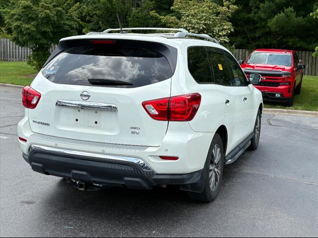 2018 Nissan Pathfinder SV