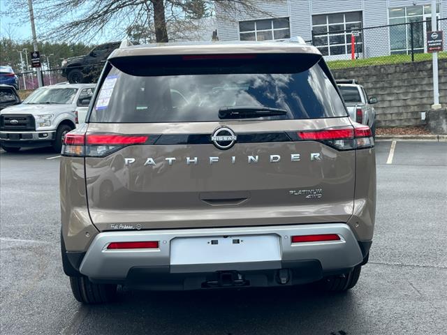 2025 Nissan Pathfinder Platinum
