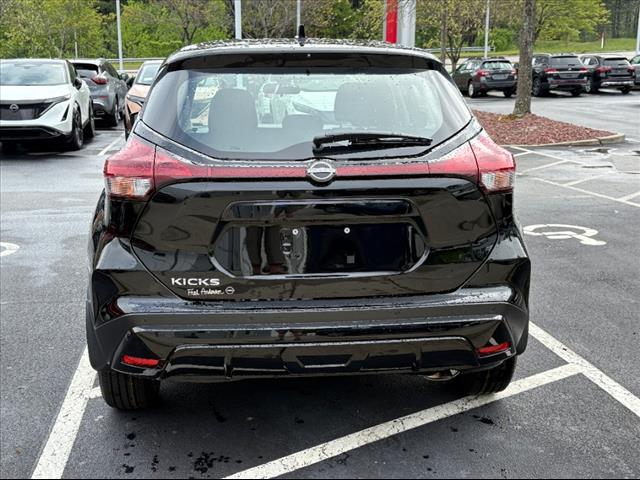 2025 Nissan Kicks Play S