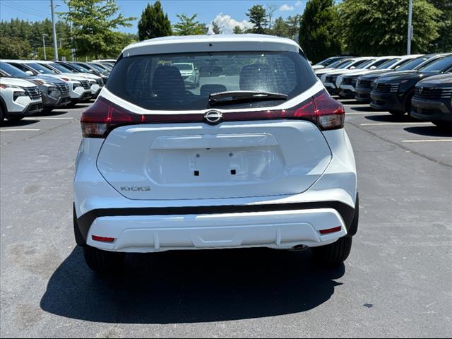 2025 Nissan Kicks Play S