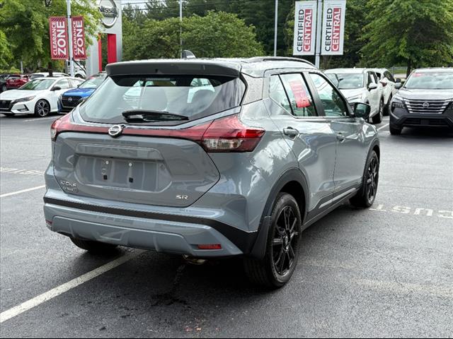 2021 Nissan Kicks SR
