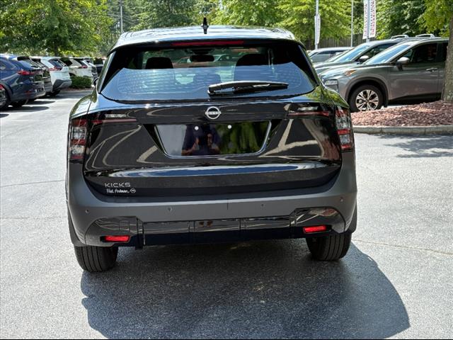 2025 Nissan Kicks S
