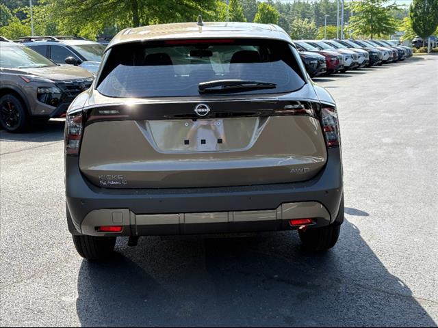 2025 Nissan Kicks S