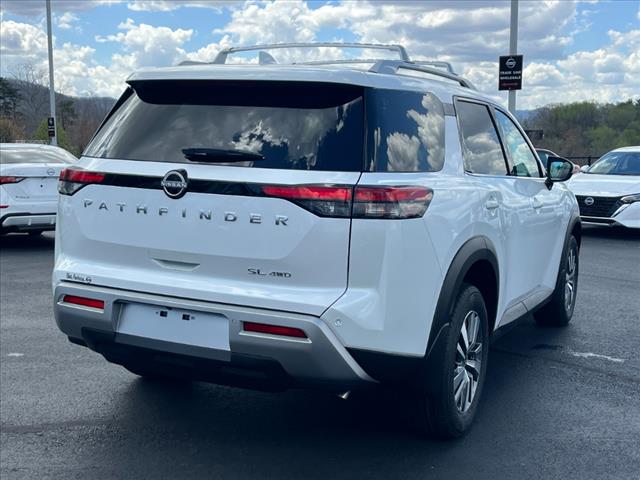 2025 Nissan Pathfinder SL