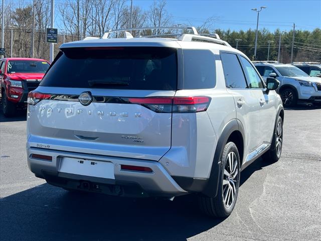 2025 Nissan Pathfinder Platinum