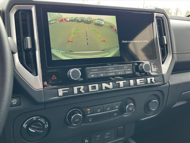 2025 Nissan Frontier SV