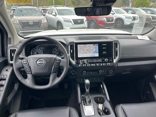 2025 Nissan Frontier SL