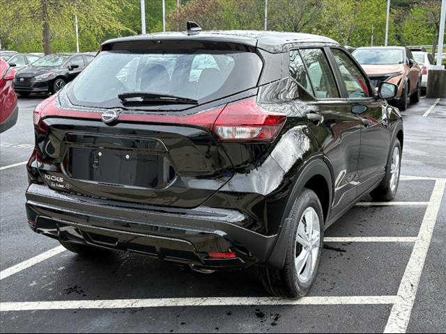 2025 Nissan Kicks Play S