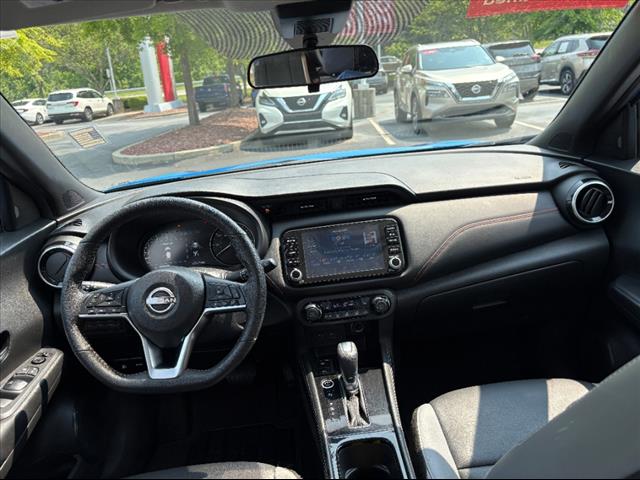 2023 Nissan Kicks SR