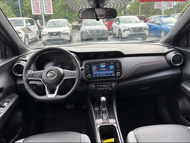 2021 Nissan Kicks SR