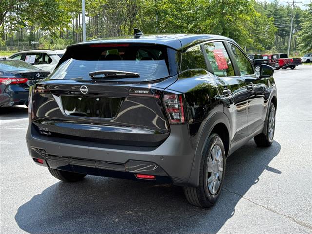 2025 Nissan Kicks S