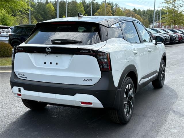 2025 Nissan Kicks SV