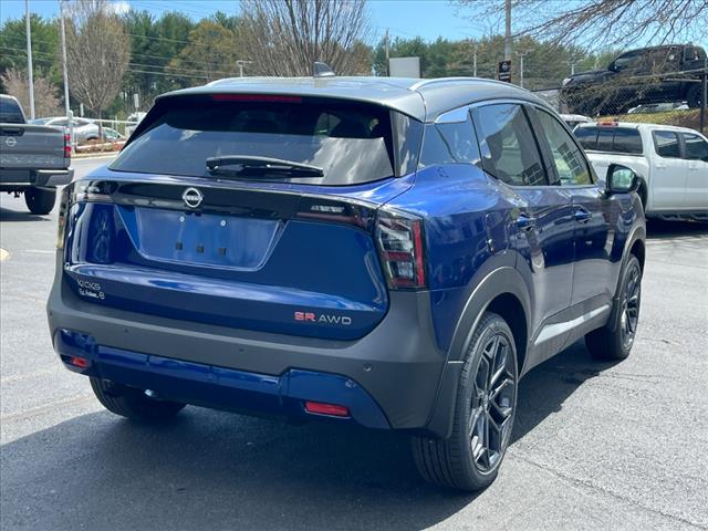 2025 Nissan Kicks SR