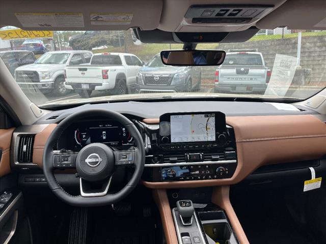 2025 Nissan Pathfinder Platinum
