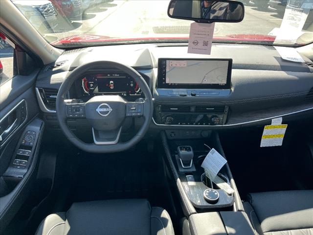 2025 Nissan Rogue Platinum