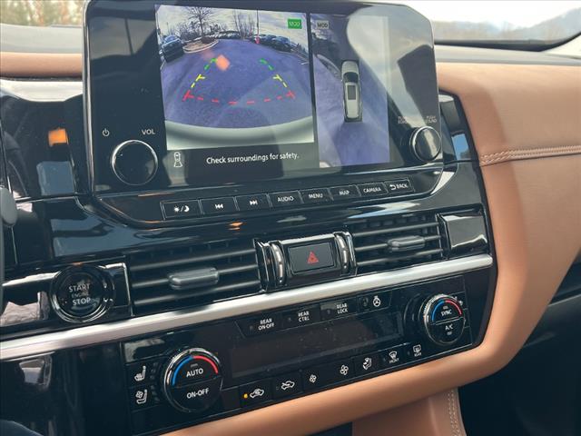 2025 Nissan Pathfinder Platinum