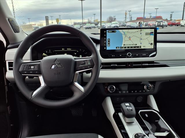 2025 Mitsubishi Outlander SE Tech Pkg AW