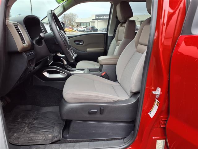 2022 Nissan Frontier SV