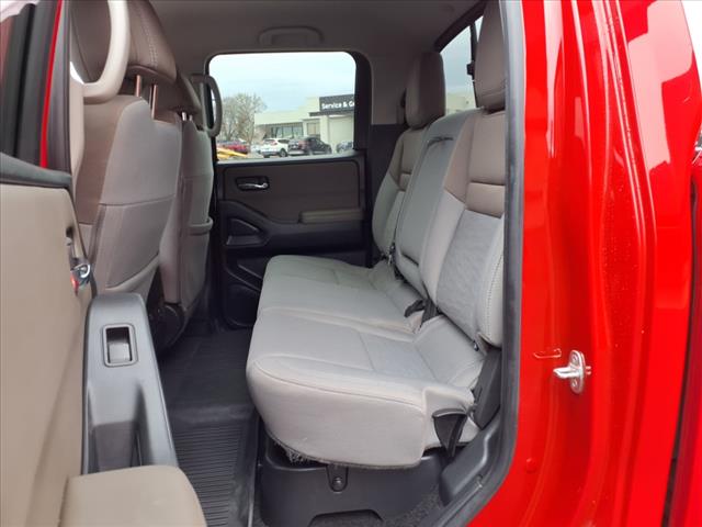 2022 Nissan Frontier SV
