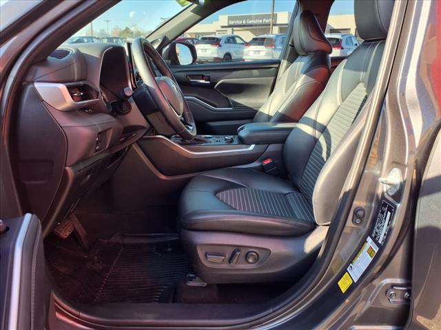2022 Toyota Highlander XSE