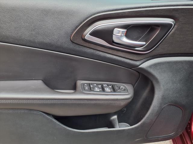 2017 Chrysler 200 Limited Platinum
