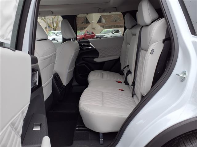 2025 Mitsubishi Outlander PHEV SEL