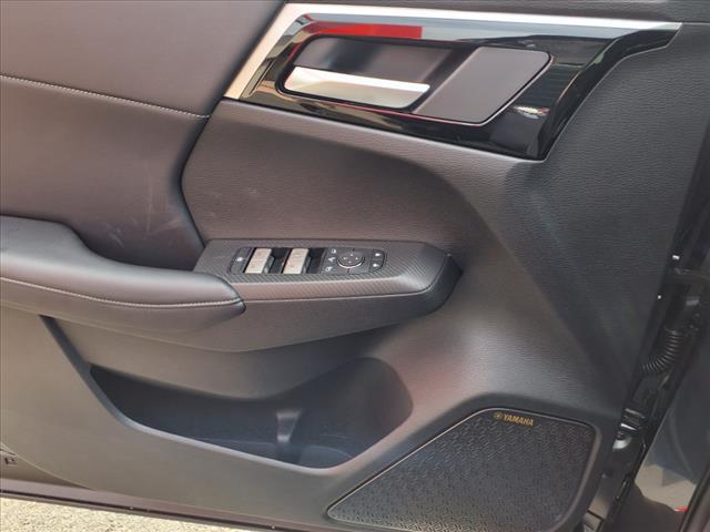 2025 Mitsubishi Outlander SE Tech Pkg AW