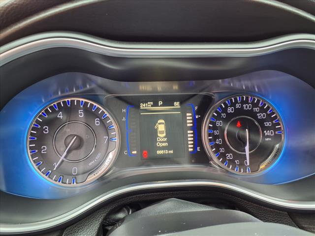 2017 Chrysler 200 Limited Platinum