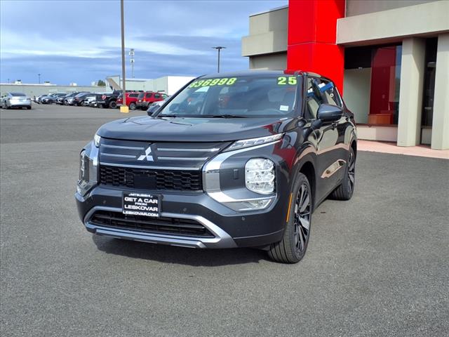 2025 Mitsubishi Outlander SE Tech Pkg AW