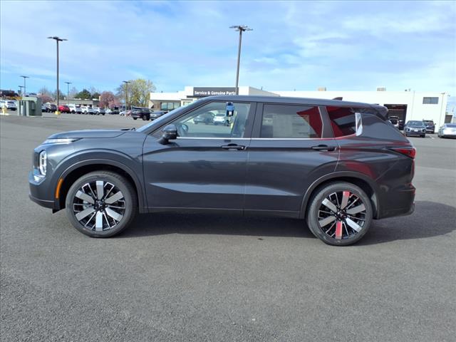 2025 Mitsubishi Outlander SE Tech Pkg AW