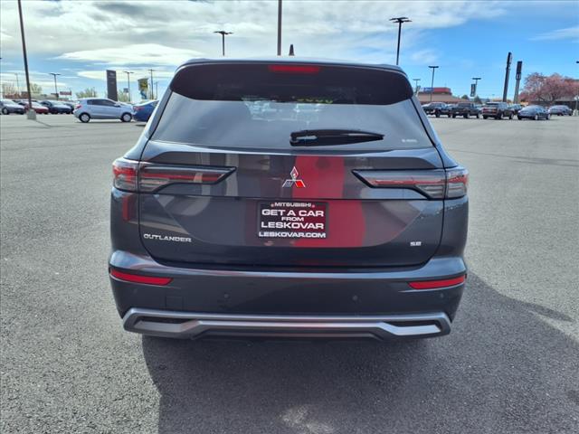 2025 Mitsubishi Outlander SE Tech Pkg AW