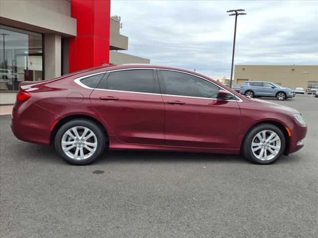 2017 Chrysler 200 Limited Platinum