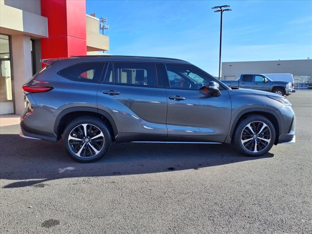 2022 Toyota Highlander XSE